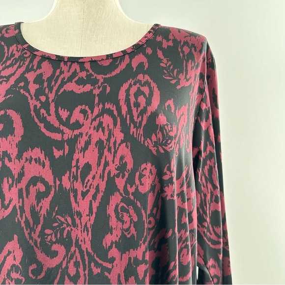 Faded Glory top size 3X 22-24W purple black Paisley asymmetrical hem career - Picture 2 of 12
